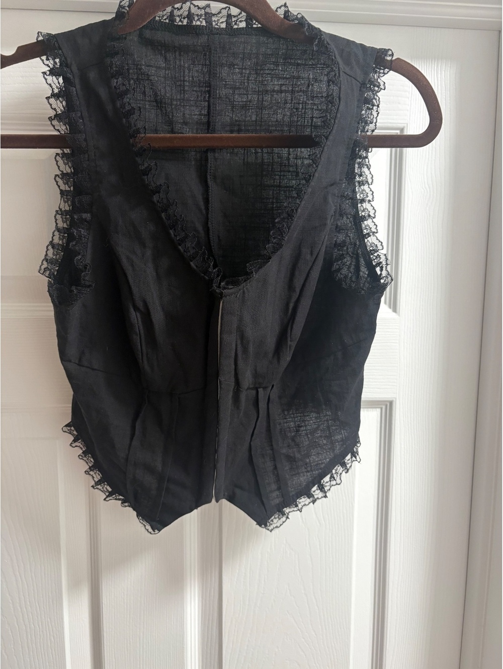 SHEIN Black Lace Trim Sleeveless Vest Top Size S